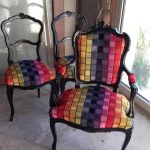 fauteuil tapisserie colorée